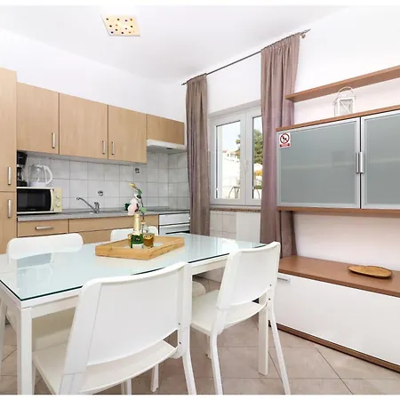 Apartment M&z *