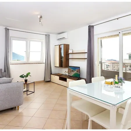 Apartament M&z Primošten