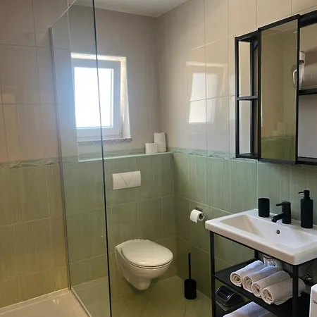 M&z شقة Primošten